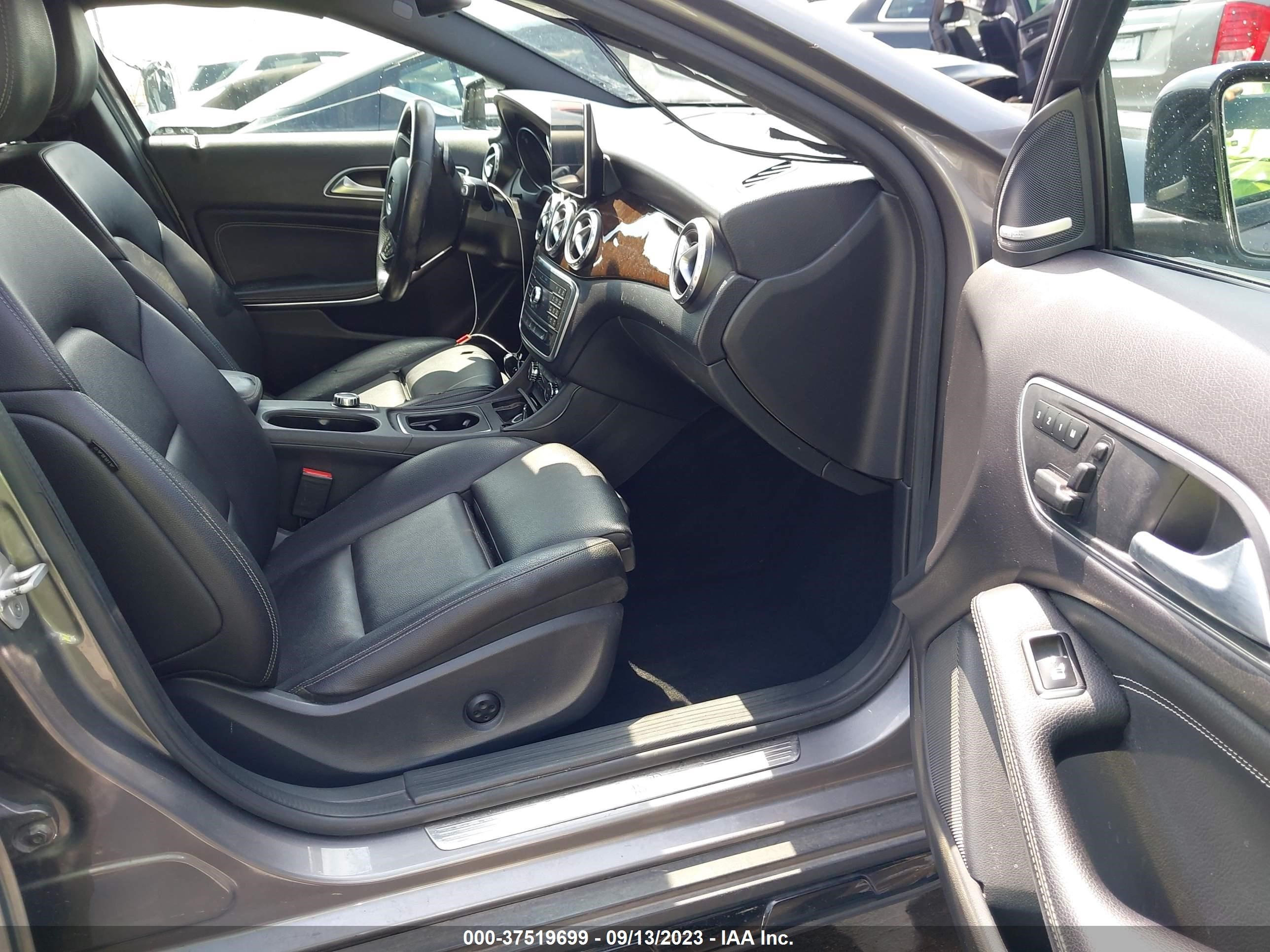 Photo 4 VIN: WDCTG4EB3GJ255105 - MERCEDES-BENZ GLA-KLASSE 