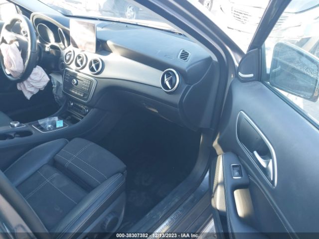 Photo 4 VIN: WDCTG4EB3HJ284704 - MERCEDES-BENZ GLA 250 