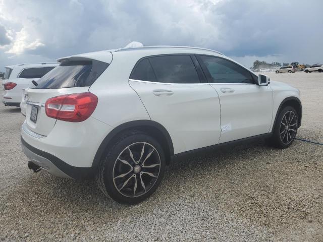 Photo 2 VIN: WDCTG4EB3HJ306815 - MERCEDES-BENZ GLA 250 