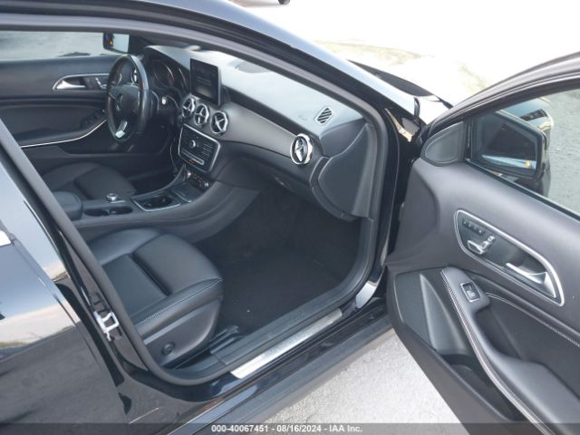 Photo 4 VIN: WDCTG4EB3JJ449611 - MERCEDES-BENZ GLA-CLASS 