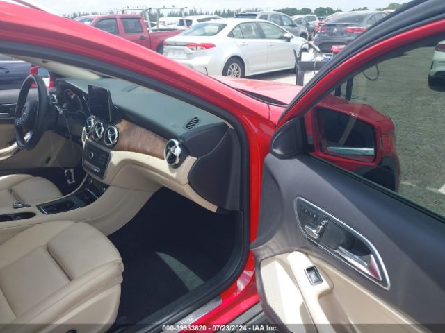 Photo 4 VIN: WDCTG4EB3JJ502663 - MERCEDES-BENZ GLA-CLASS 