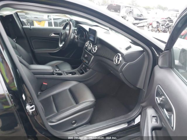 Photo 4 VIN: WDCTG4EB3KU000770 - MERCEDES-BENZ GLA 