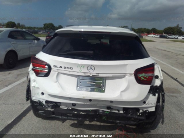 Photo 5 VIN: WDCTG4EB3KU014183 - MERCEDES-BENZ GLA 