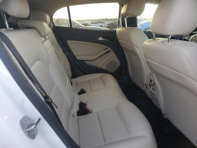 Photo 10 VIN: WDCTG4EB3KU015799 - MERCEDES-BENZ GLA 250 