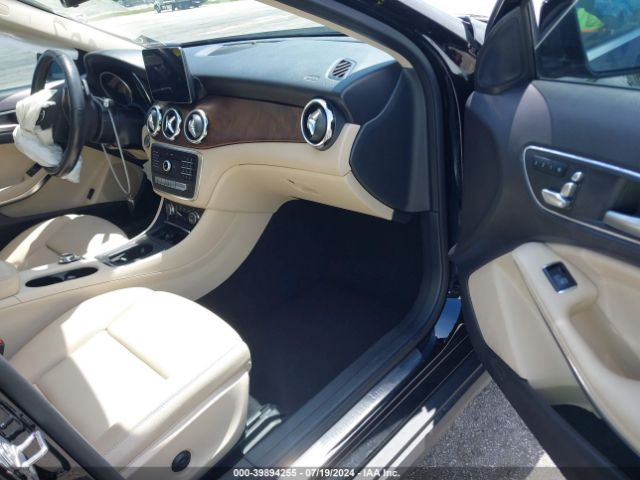 Photo 4 VIN: WDCTG4EB3KU020503 - MERCEDES-BENZ GLA-CLASS 