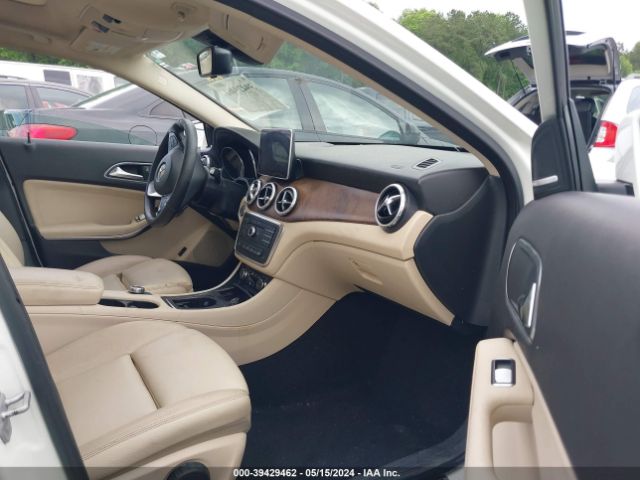 Photo 4 VIN: WDCTG4EB4GJ231928 - MERCEDES-BENZ GLA 250 