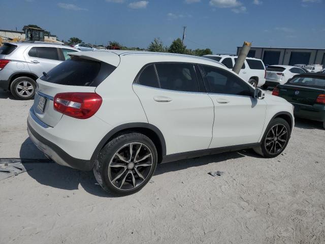 Photo 2 VIN: WDCTG4EB4HJ297980 - MERCEDES-BENZ GLA-CLASS 