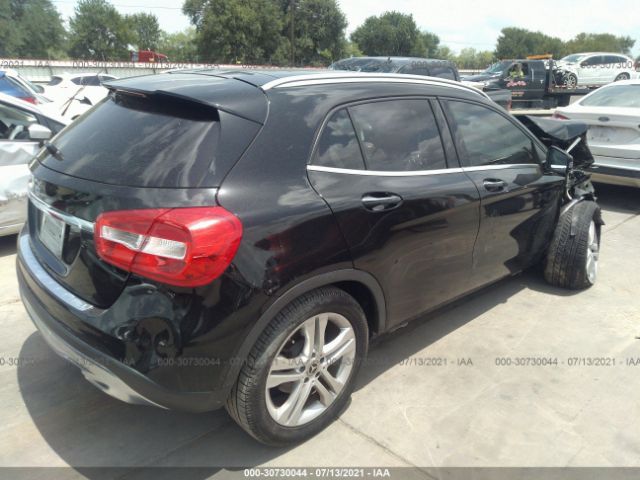 Photo 3 VIN: WDCTG4EB4HJ299535 - MERCEDES-BENZ GLA 