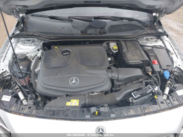 Photo 9 VIN: WDCTG4EB4JJ398359 - MERCEDES-BENZ GLA-CLASS 