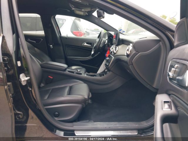 Photo 4 VIN: WDCTG4EB4JJ428332 - MERCEDES-BENZ GLA 250 