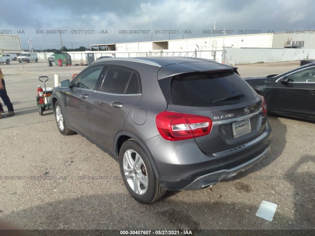 Photo 2 VIN: WDCTG4EB4JJ433627 - MERCEDES-BENZ GLA 