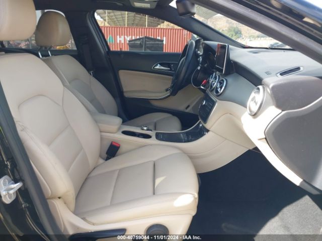 Photo 4 VIN: WDCTG4EB5GJ207668 - MERCEDES-BENZ GLA-CLASS 