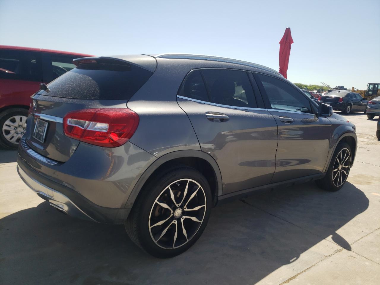 Photo 2 VIN: WDCTG4EB5HJ328170 - MERCEDES-BENZ GLA-KLASSE 