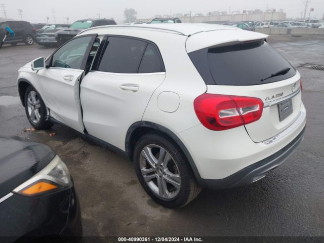 Photo 2 VIN: WDCTG4EB5HJ352436 - MERCEDES-BENZ GLA-CLASS 