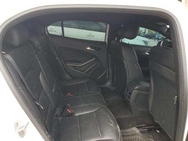 Photo 10 VIN: WDCTG4EB5JJ402872 - MERCEDES-BENZ GLA-CLASS 