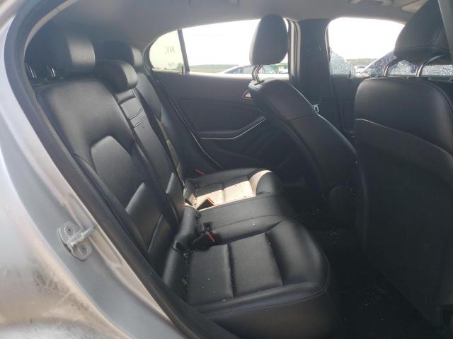 Photo 9 VIN: WDCTG4EB6FJ103429 - MERCEDES-BENZ GLA 250 