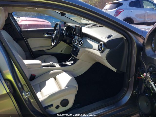 Photo 4 VIN: WDCTG4EB6GJ263781 - MERCEDES-BENZ GLA 250 