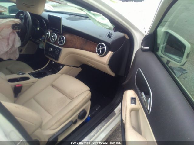 Photo 4 VIN: WDCTG4EB6HJ286270 - MERCEDES-BENZ GLA 