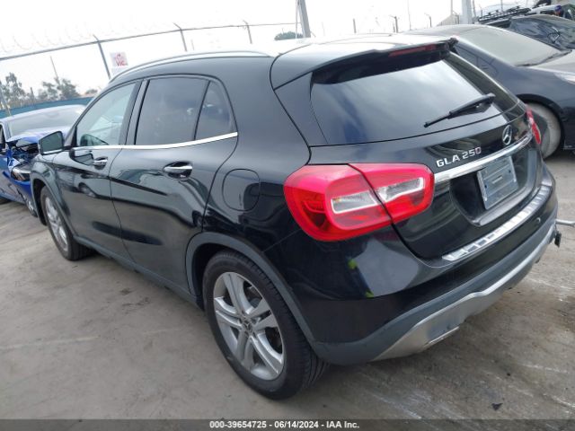 Photo 2 VIN: WDCTG4EB6JJ423083 - MERCEDES-BENZ GLA-CLASS 