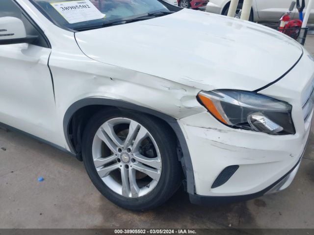 Photo 5 VIN: WDCTG4EB7FJ136147 - MERCEDES-BENZ GLA 250 