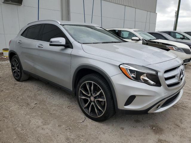 Photo 3 VIN: WDCTG4EB7GJ227193 - MERCEDES-BENZ GLA-CLASS 