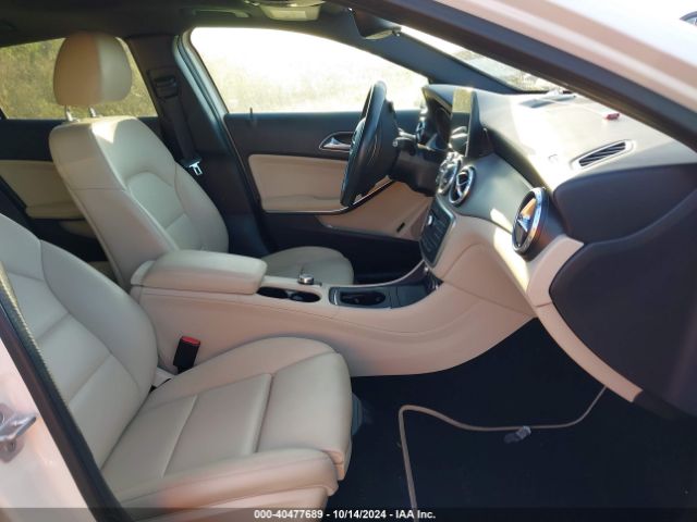 Photo 4 VIN: WDCTG4EB7HJ323584 - MERCEDES-BENZ GLA-CLASS 