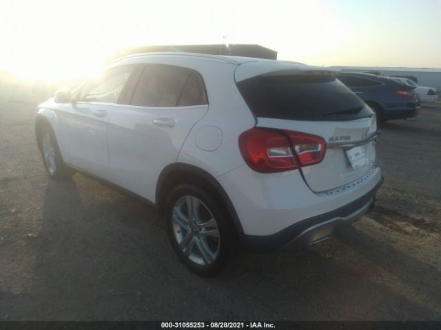 Photo 2 VIN: WDCTG4EB7KU004594 - MERCEDES-BENZ GLA 