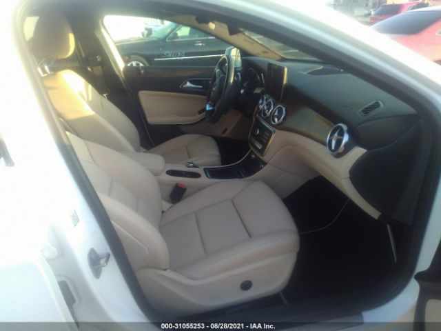 Photo 4 VIN: WDCTG4EB7KU004594 - MERCEDES-BENZ GLA 