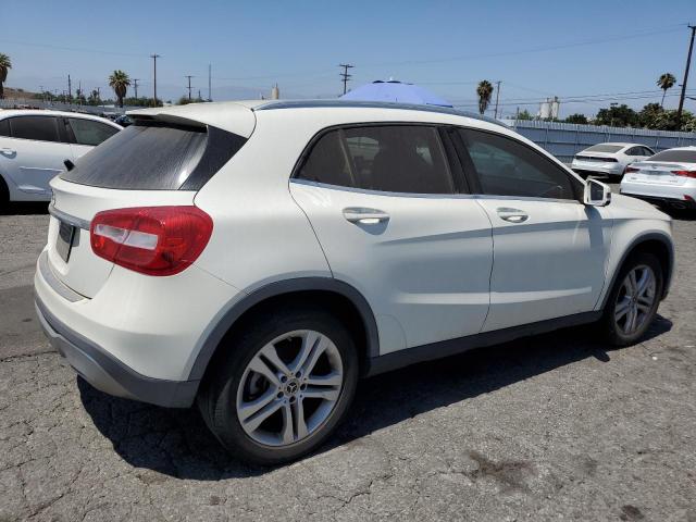 Photo 2 VIN: WDCTG4EB8JJ411629 - MERCEDES-BENZ GLA-CLASS 