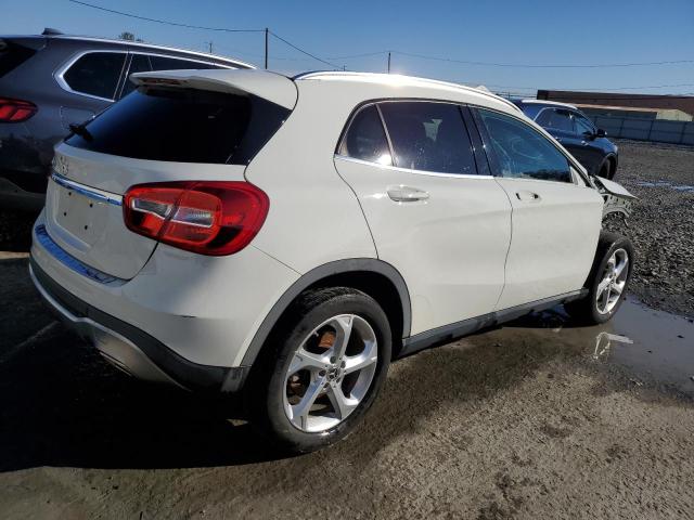 Photo 2 VIN: WDCTG4EB8JJ455128 - MERCEDES-BENZ GLA 250 