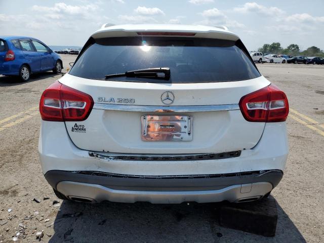 Photo 5 VIN: WDCTG4EB8JU000150 - MERCEDES-BENZ GLA-CLASS 