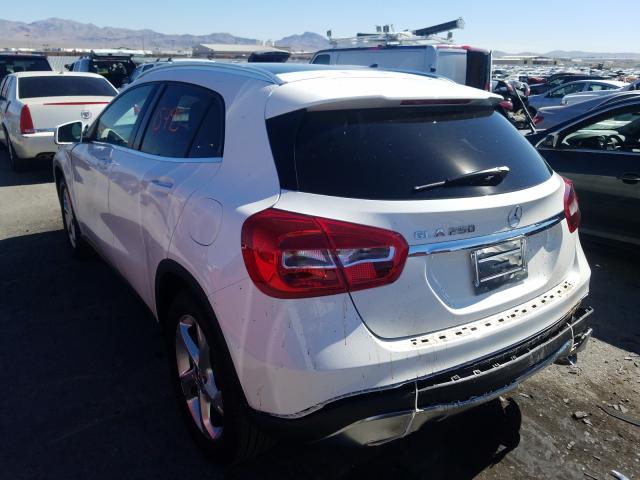 Photo 2 VIN: WDCTG4EB8KJ553531 - MERCEDES-BENZ GLA 250 