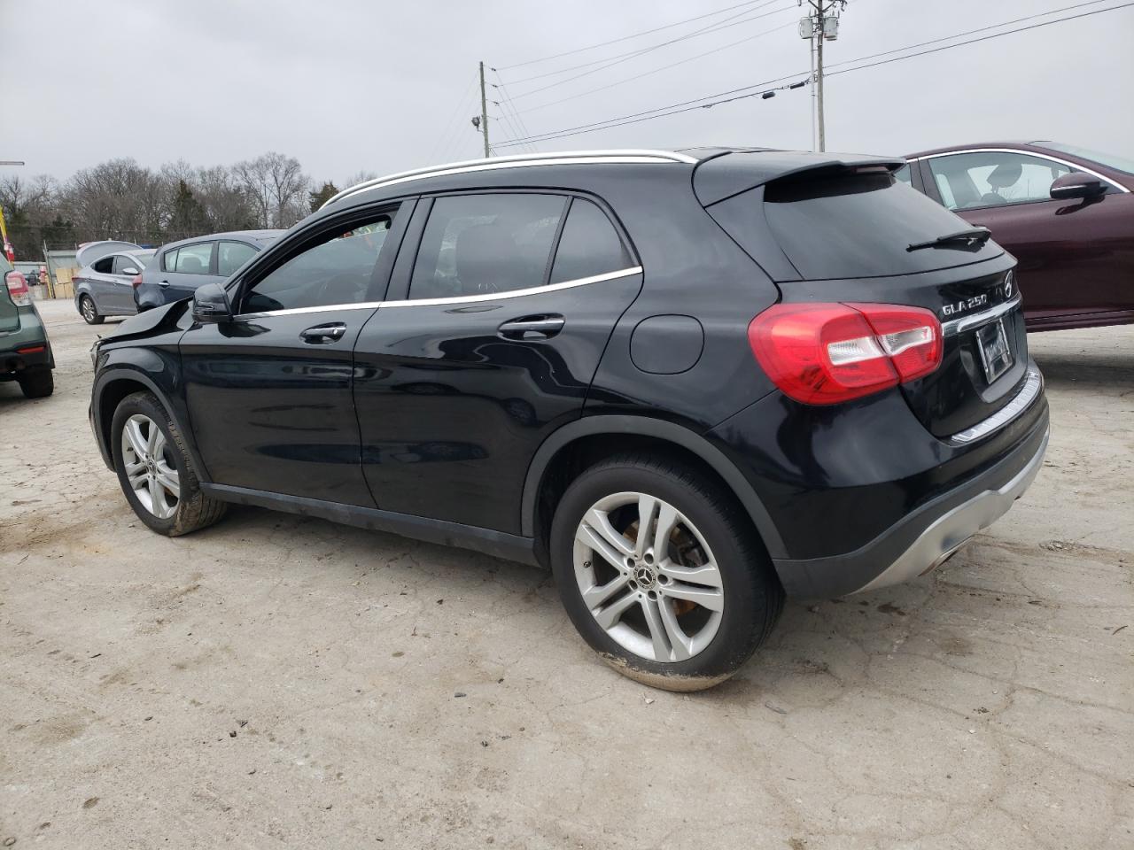 Photo 1 VIN: WDCTG4EB8KJ580020 - MERCEDES-BENZ GLA-KLASSE 