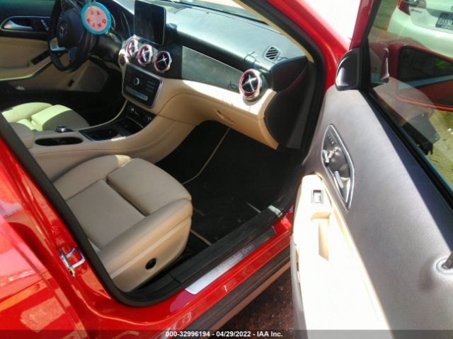 Photo 4 VIN: WDCTG4EB8KU010680 - MERCEDES-BENZ GLA 