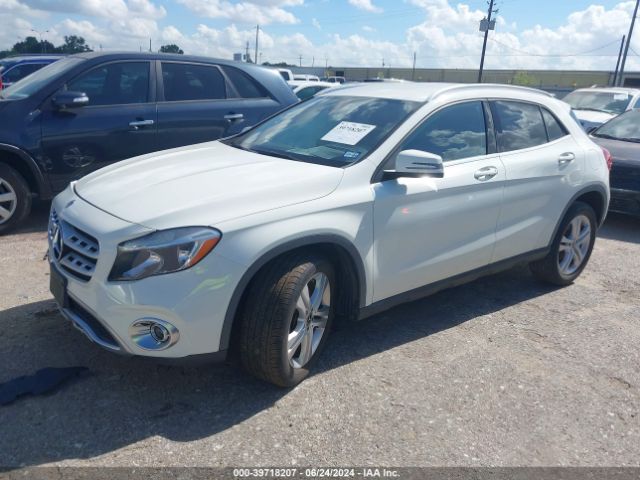 Photo 1 VIN: WDCTG4EB9JJ422767 - MERCEDES-BENZ GLA-CLASS 