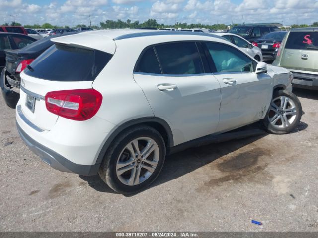 Photo 3 VIN: WDCTG4EB9JJ422767 - MERCEDES-BENZ GLA-CLASS 