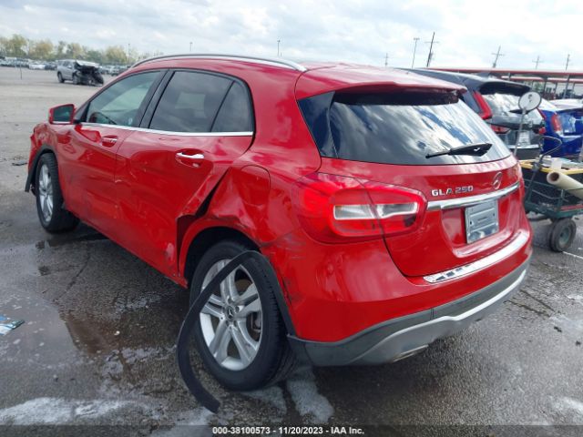 Photo 2 VIN: WDCTG4EB9JJ457969 - MERCEDES-BENZ GLA 250 