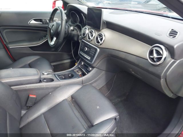 Photo 4 VIN: WDCTG4EB9JJ457969 - MERCEDES-BENZ GLA 250 