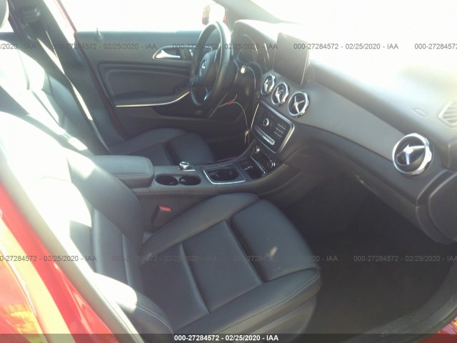 Photo 4 VIN: WDCTG4EB9KU003821 - MERCEDES-BENZ GLA 