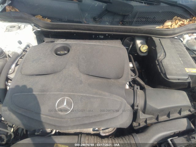 Photo 9 VIN: WDCTG4EBXGJ210002 - MERCEDES-BENZ GLA 