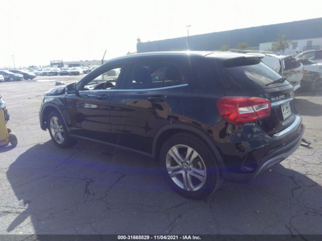 Photo 2 VIN: WDCTG4EBXGJ217435 - MERCEDES-BENZ GLA 