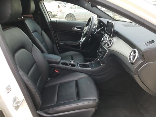 Photo 4 VIN: WDCTG4EBXHJ306293 - MERCEDES-BENZ GLA 