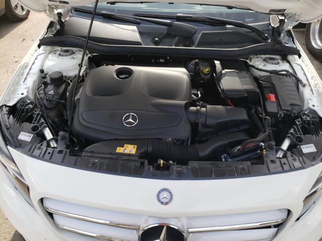 Photo 6 VIN: WDCTG4EBXHJ306293 - MERCEDES-BENZ GLA 