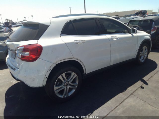 Photo 3 VIN: WDCTG4EBXJJ480984 - MERCEDES-BENZ GLA 