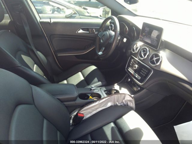 Photo 4 VIN: WDCTG4EBXJJ480984 - MERCEDES-BENZ GLA 