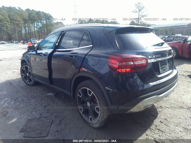 Photo 2 VIN: WDCTG4EBXKJ549402 - MERCEDES-BENZ GLA 250 