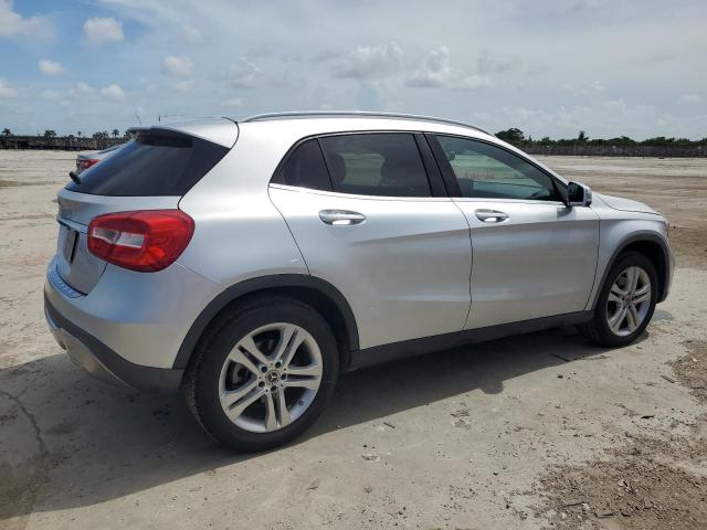 Photo 2 VIN: WDCTG4EBXKJ550520 - MERCEDES-BENZ GLA 250 