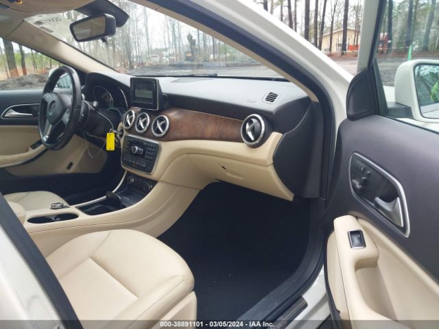 Photo 4 VIN: WDCTG4GB0FJ115539 - MERCEDES-BENZ GLA 250 