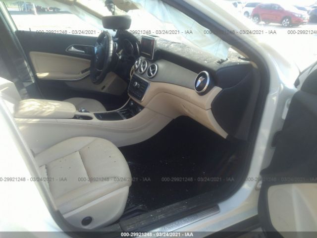 Photo 4 VIN: WDCTG4GB0FJ149464 - MERCEDES-BENZ GLA-CLASS 