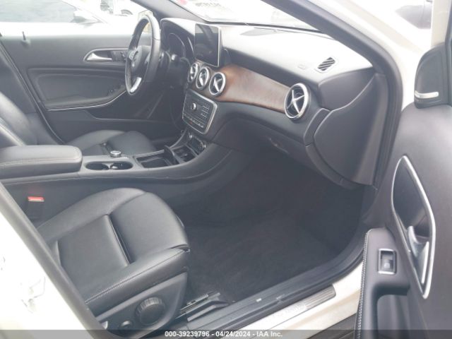 Photo 4 VIN: WDCTG4GB0GJ212693 - MERCEDES-BENZ GLA 250 